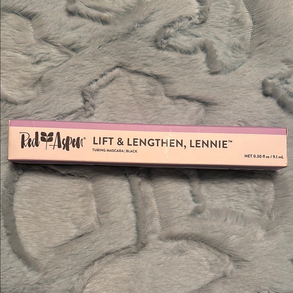 NIB Red Aspen Bronze Pressed Powder and Mascara Set - Picture 4 of 7